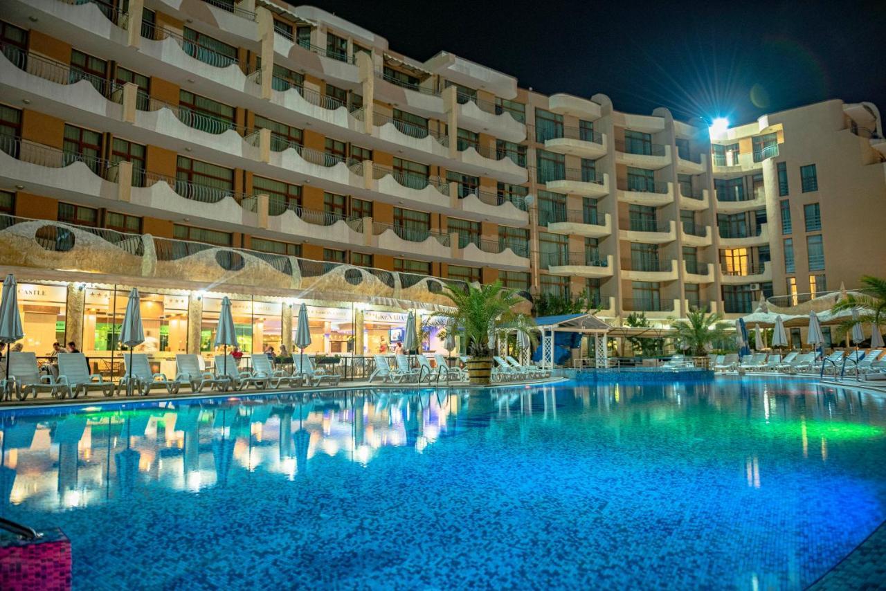 סאני ביץ' Grenada - Menada Apartments מראה חיצוני תמונה