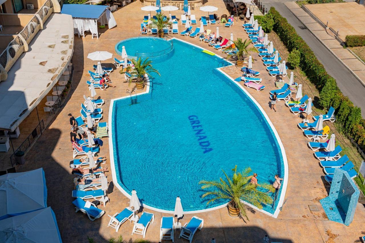 סאני ביץ' Grenada - Menada Apartments מראה חיצוני תמונה