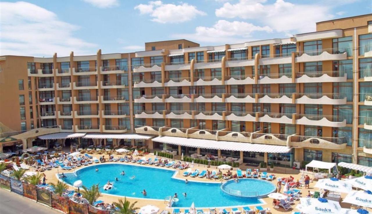 סאני ביץ' Grenada - Menada Apartments מראה חיצוני תמונה