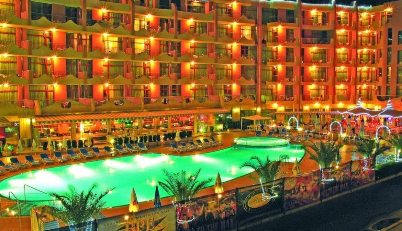 סאני ביץ' Grenada - Menada Apartments מראה חיצוני תמונה